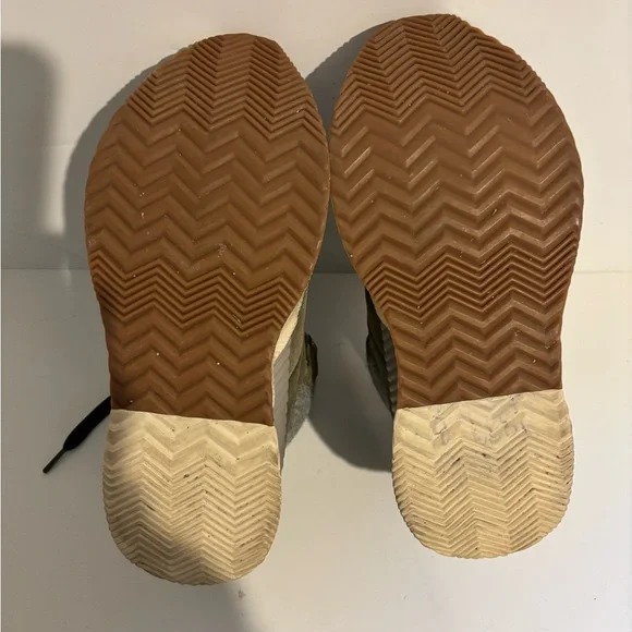 Sorel Out N' About III Conquest Waterproof Boot in Omega Taupe - Picture 11 of 14